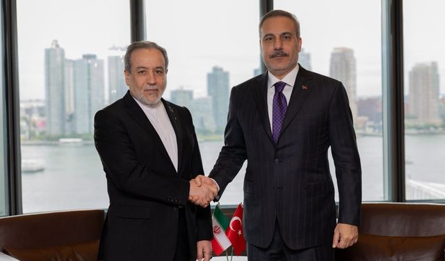 Hakan Fidan ile Abbas Arakçi New York’ta bir araya geldi