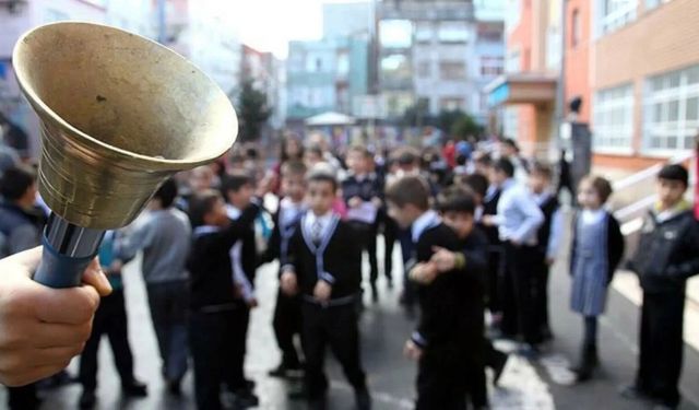 Milli Eğitim Bakanı Tekin açıkladı: Ara tatil kalkacak mı?