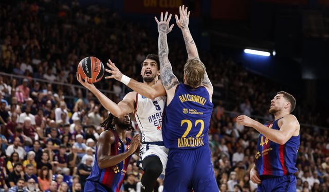 Anadolu Efes EuroLeague’e mağlubiyetle başladı