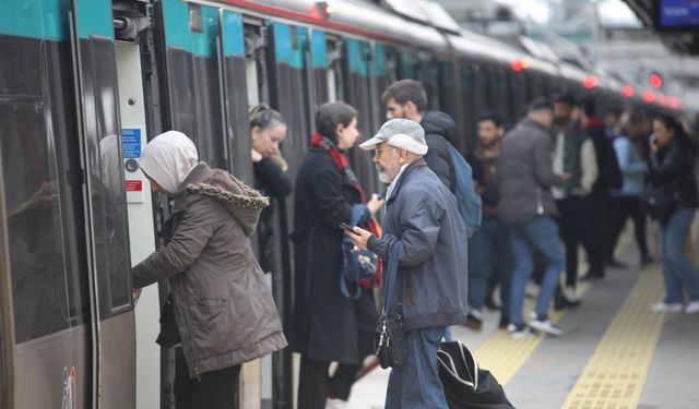 Bakan Uraloğlu: Marmaray 13 yılda 1,6 milyar yolcu taşıdı