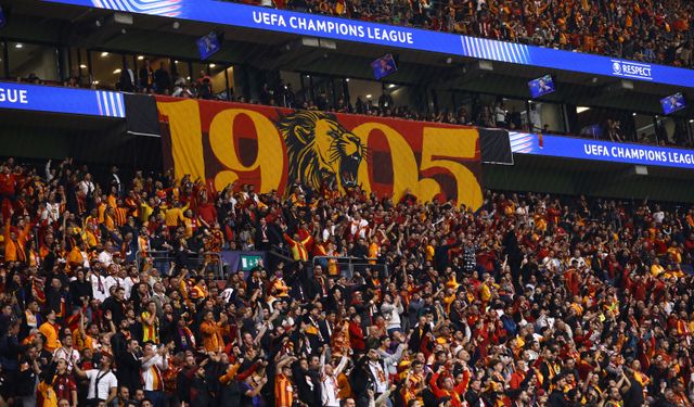 Dev maç öncesi Galatasaray’da taşlar yerinden oynadı