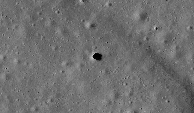 Ay’daki gizemli çukur mercek altında: Astronotlara doğal sığınak olabilir