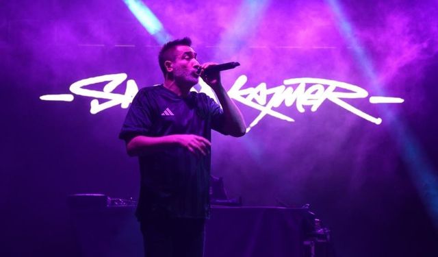 Kocaeli’de yağmur dinlemedi! Binlerce kişi Sagopa Kajmer konserine akın etti