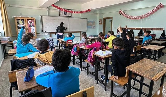 Bursa’da yarın okullar tatil mi? 15 Ekim Perşembe okul var mı?