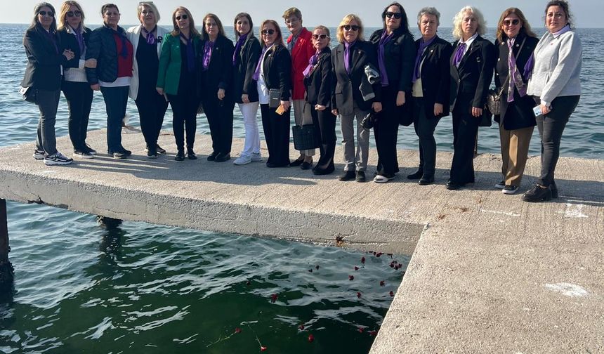 CHP Kadın Kolları, Kadınlar Günü'nü kutladı!