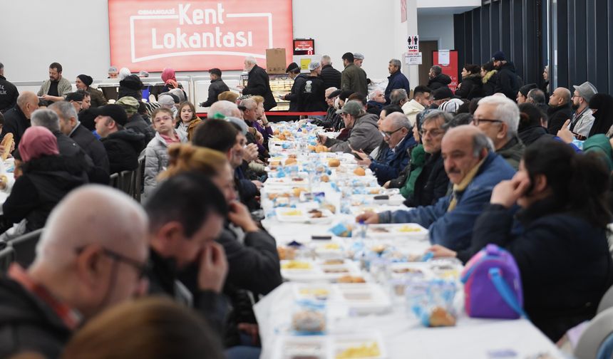 Osmangazi’nin iftar sofraları dolup taşıyor