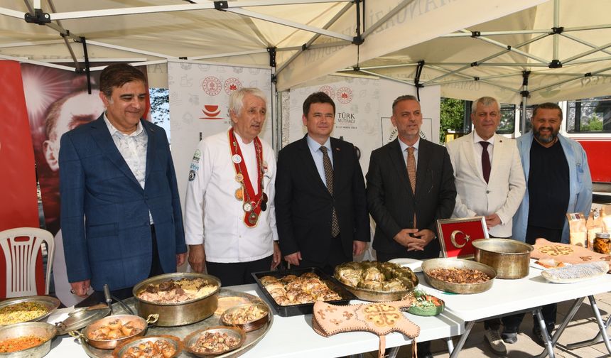 Asırlık tariflerle Bursa’nın lezzetleri Osmangazi’de tanıtıldı