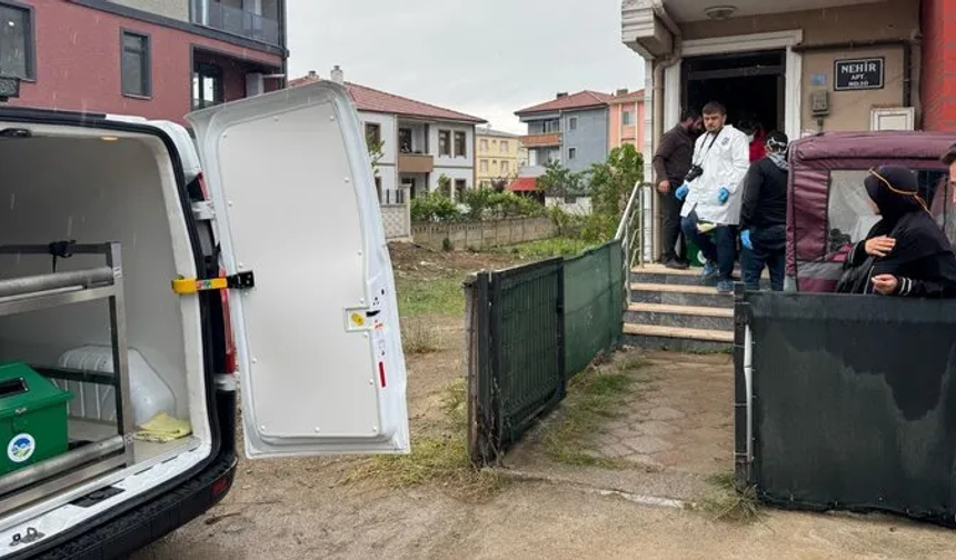 Oyuncu Ahmet Fırat evinde ölü bulundu