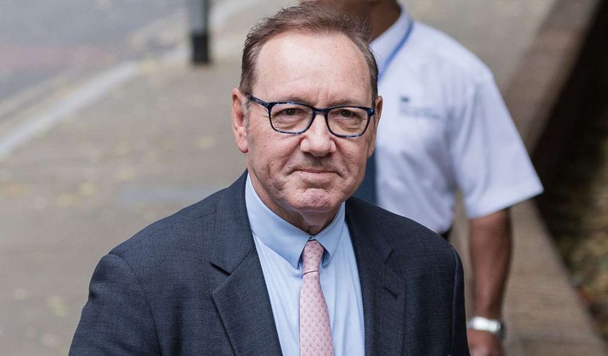 Cinsel taciz suçlamasından beraat eden Kevin Spacey, Hollywood'a geri döndü