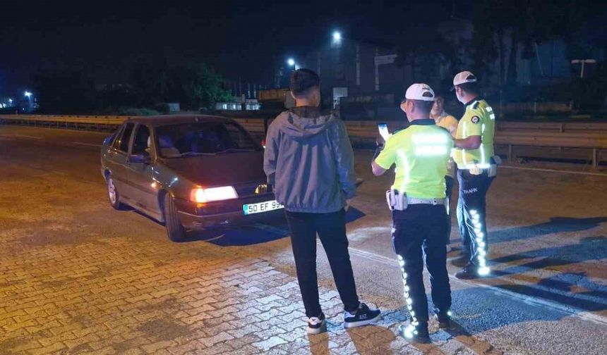 Farının biri yanmayan sürücüye ceza