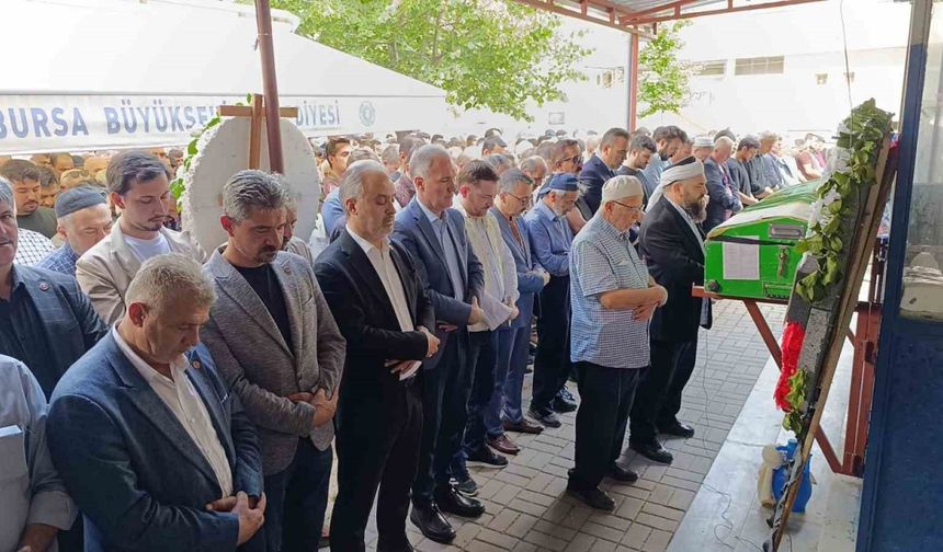 Bursa'da kaza hayatını kaybeden muhtar son yolculuğuna uğurlandı