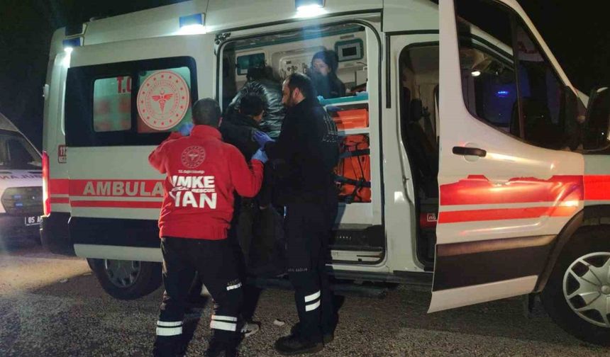 Van’da yolcu otobüsü devrildi: 28 yaralı
