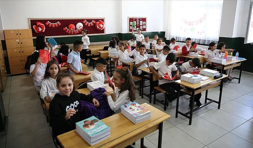 Bursa'da 5 Haziran okullar tatil mi? Bursa'da arefe günü okullar tatil mi?