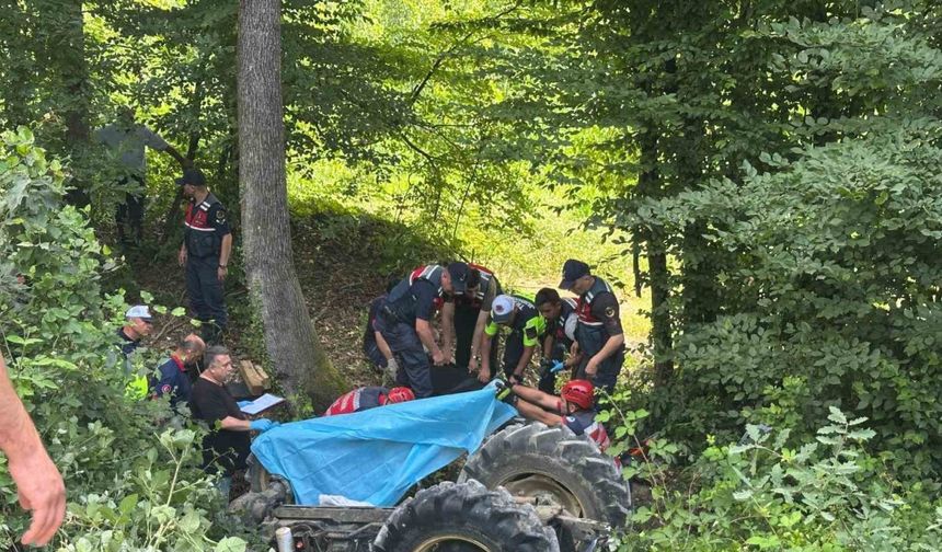 Devrilen traktörün altında kalan kadın hayatını kaybetti