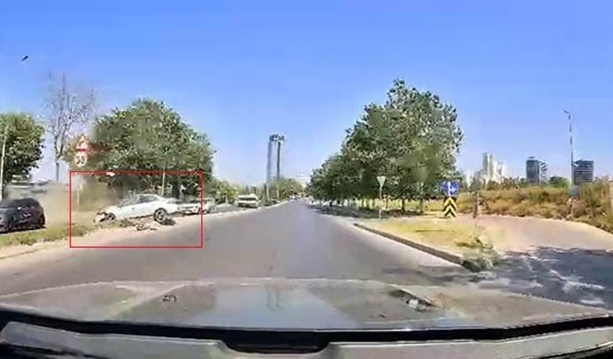 Direksiyon hakimiyetini kaybeden sürücü refüje çıkarak durabildi