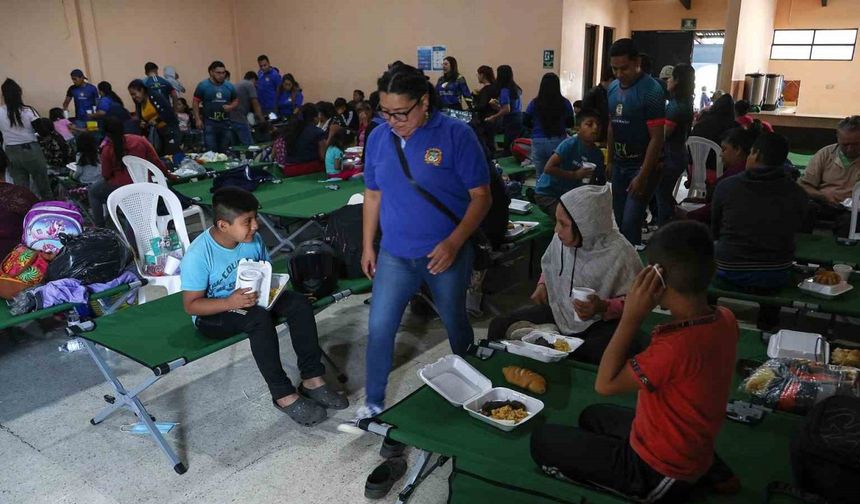 Guatemala’daki Fuego Yanardağında patlama: 700’den fazla kişi tahliye edildi