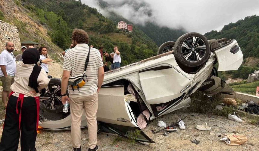 Göksu travertenlerinde trafik kazası: 4 yaralı