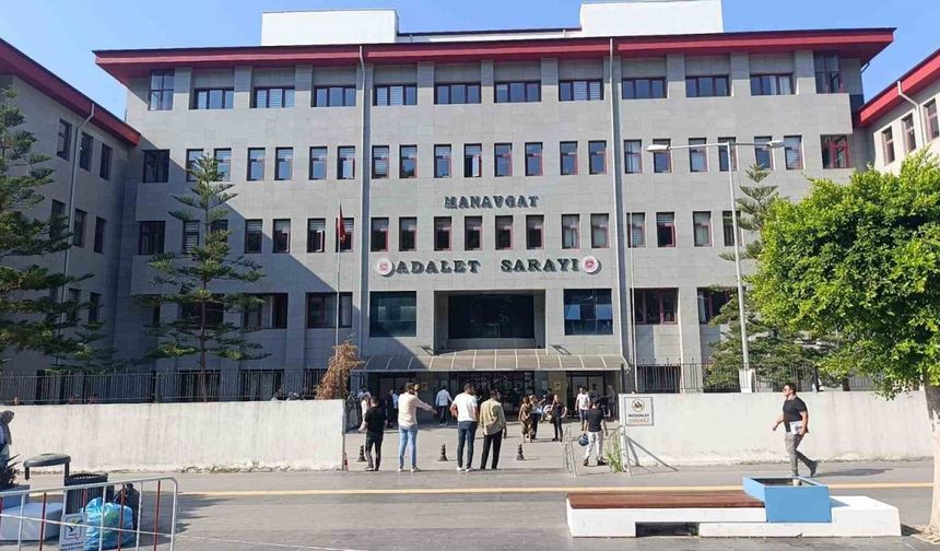 Manavgat Belediyesi soruşturmasında 19 tutuklama, 16 adli kontrol