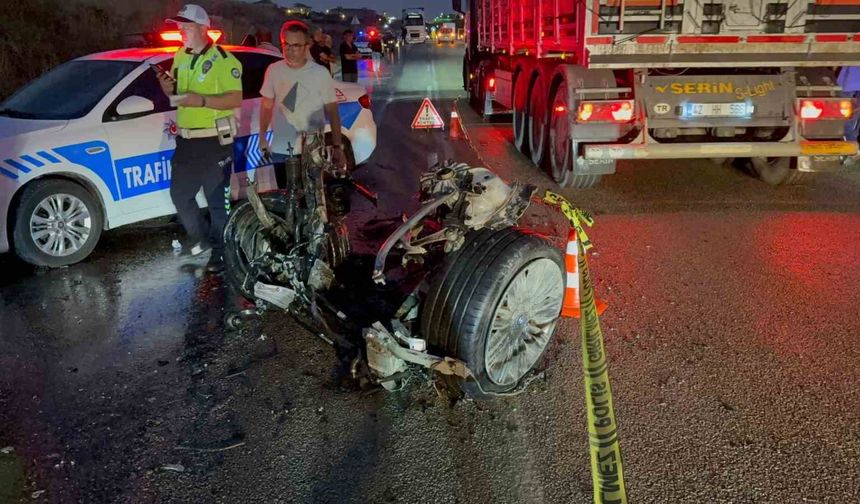 Ankara’da tır ile otomobil kafa kafaya çarpıştı: 1 ölü