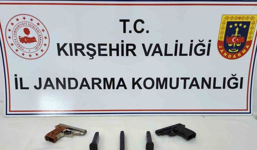Ruhsatsız silah taşıyan şahıslar denetime takıldı