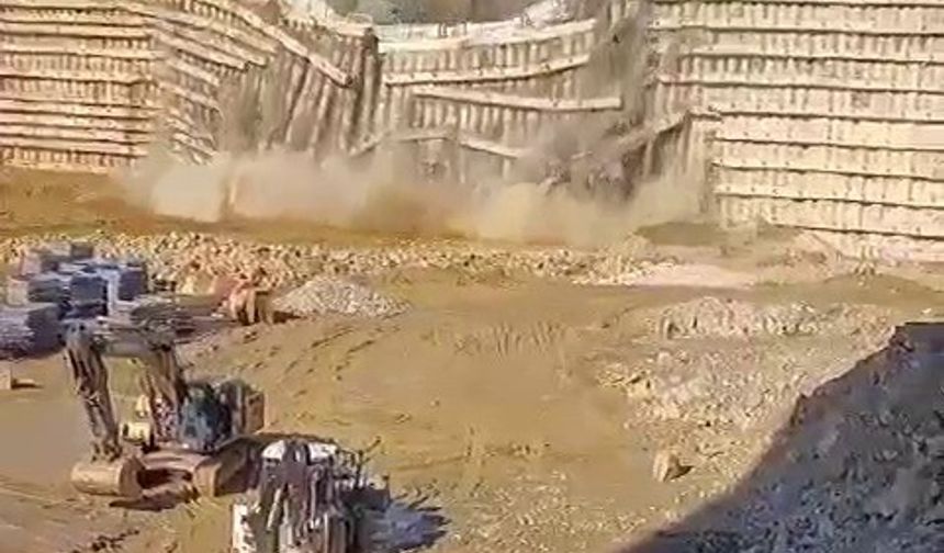 Ümraniye’de yol çöktü: O anlar kamerada