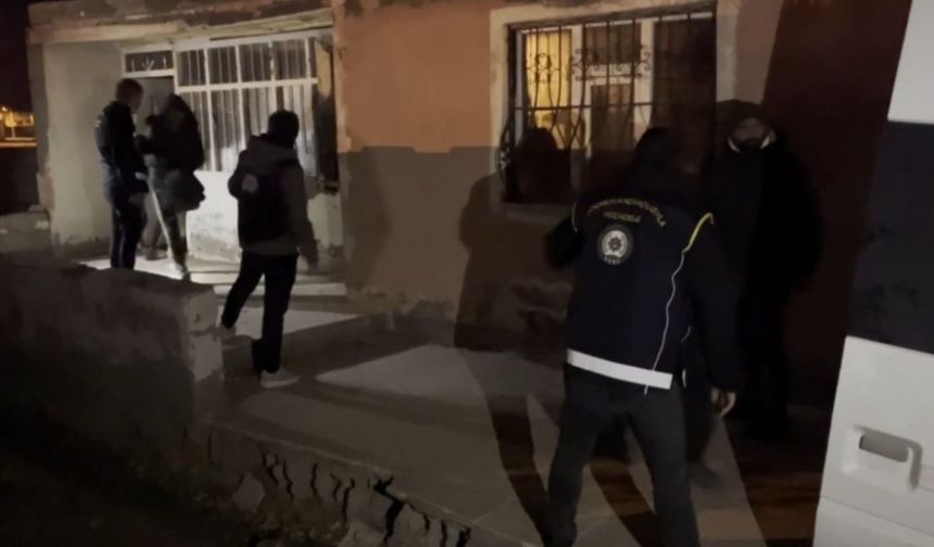 Sınırda nefes kesen operasyon: 24 düzensiz göçmen yakalandı