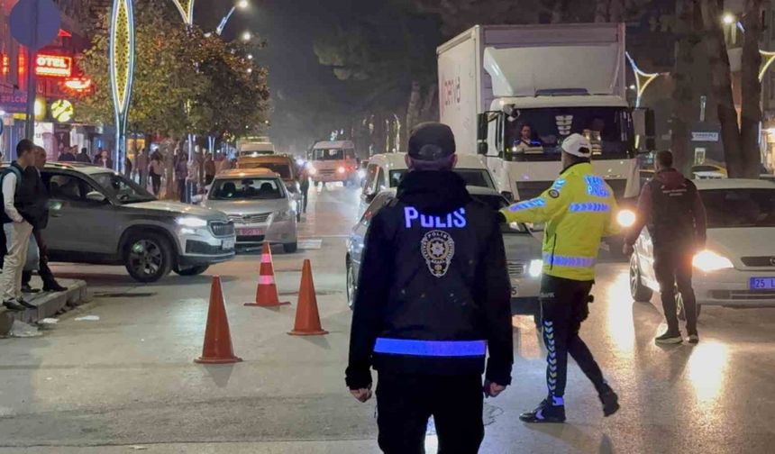 Tatvan’da Şok Uygulama: 953 Kişi ve 292 Araç Denetlendi