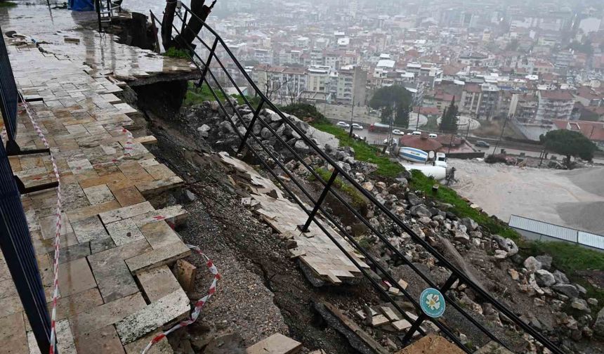 Manisa'da 'sağanak yağış' seferberliği