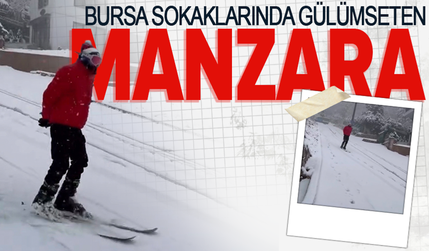 Bursa'da yağan karı fırsat bilen vatandaş şehir merkezinde kayak yaptı