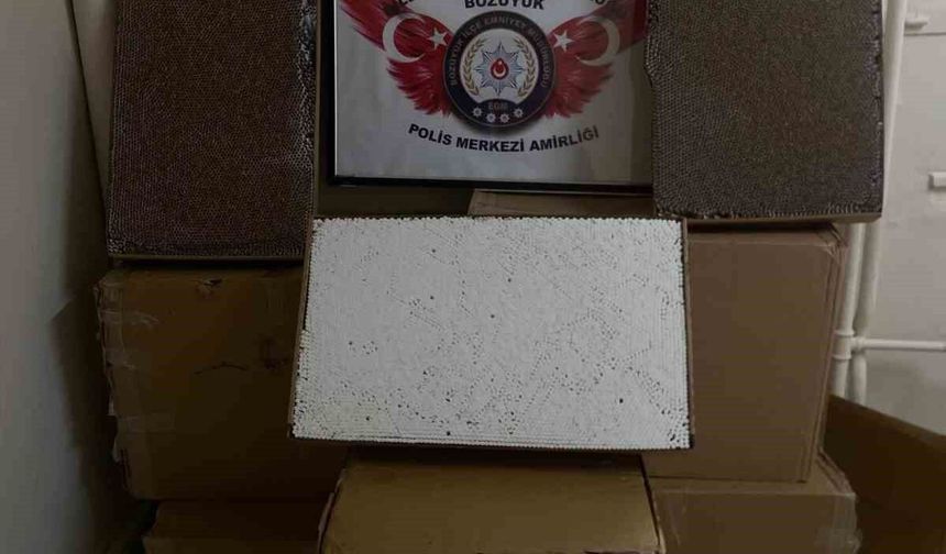 Bilecik'te kaçak sigara operasyonu: 125 bin adet sarma sigara ele geçirildi