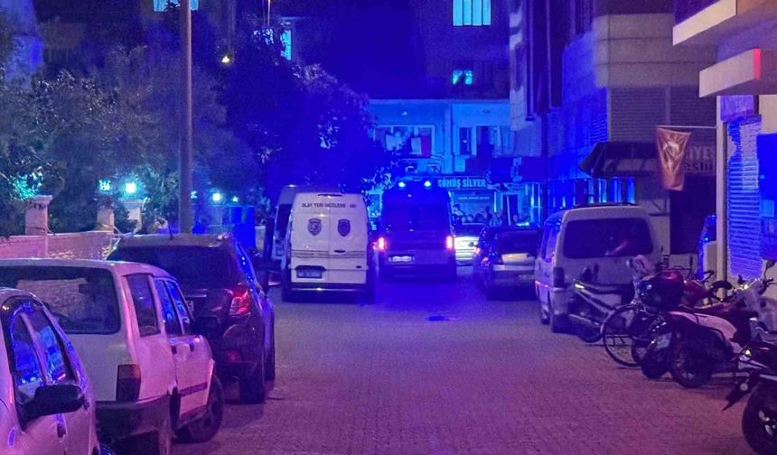 Otel önündeki silahlı saldırıda ağır yaralanan kadın hayatını kaybetti