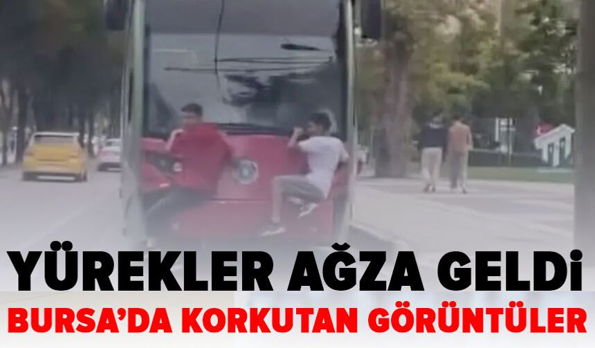 Tramvayın arkasına tutunan çocuklar yürekleri ağza getirdi
