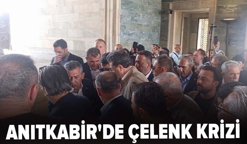 Anıtkabir'de çelenk krizi