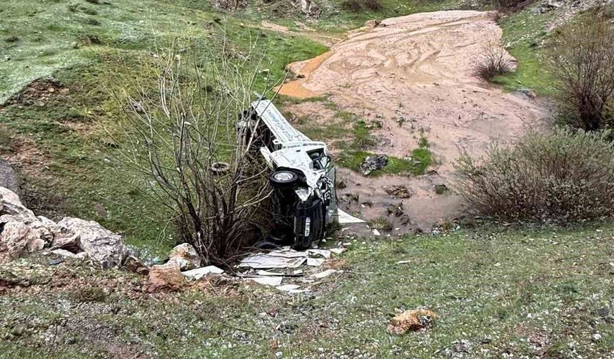 Bitlis'te trafik kazası: 4 yaralı