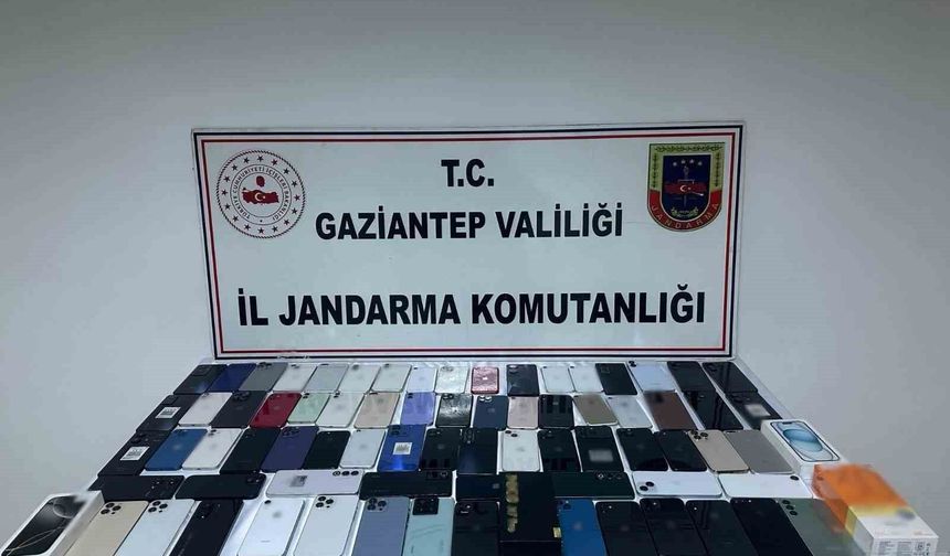 Gaziantep'te 3 milyon TL değerinde kaçak telefon ele geçirildi
