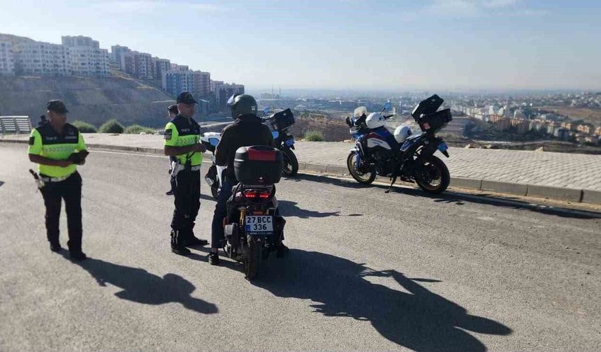 Jandarma ekipleri motosiklet ve okul servislerine yönelik denetimlerini artırdı