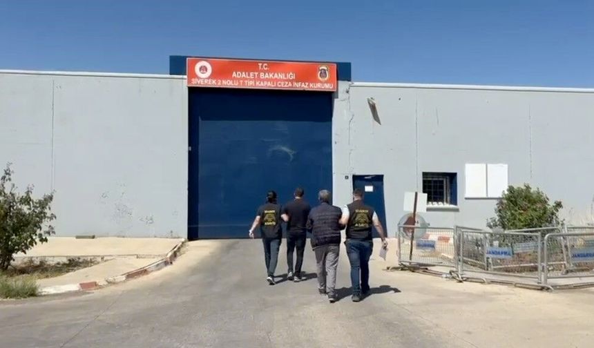 Siverek'te 25'er yıl hapis cezasıyla aranan 2 firari yakalandı