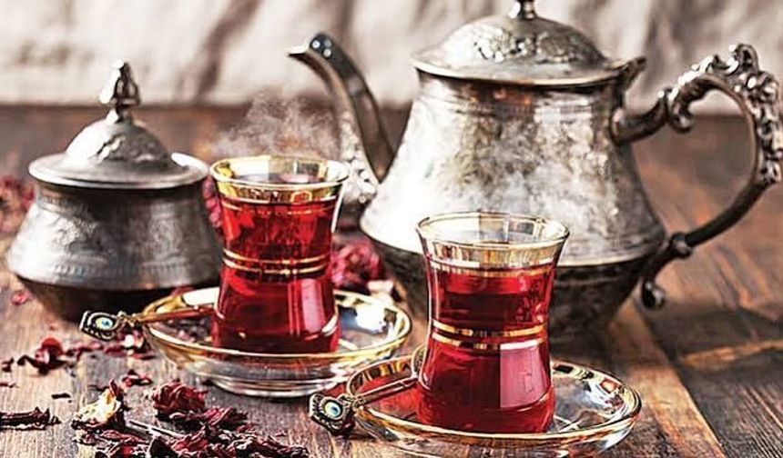 Günde kaç bardak çay içilmeli? Sıcak çay sağlığa zararlı mı?
