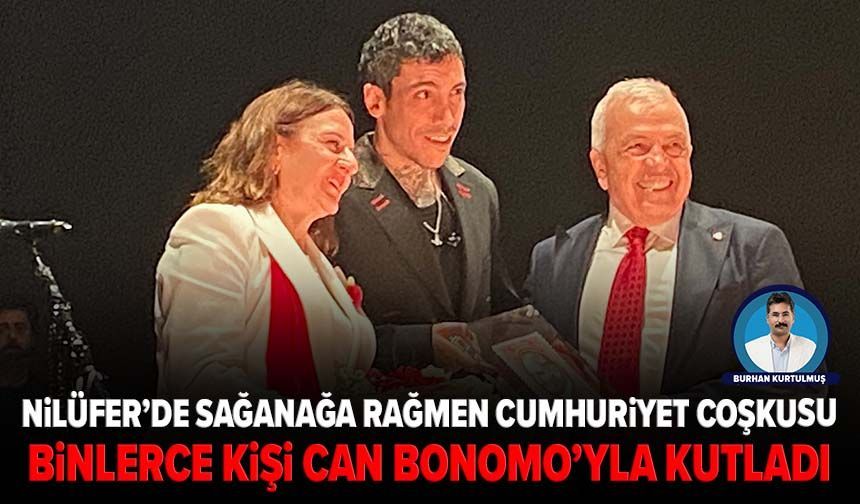 Nilüfer’de sağanağa rağmen Cumhuriyet coşkusu: Binlerce kişi Can Bonomo’yla kutladı